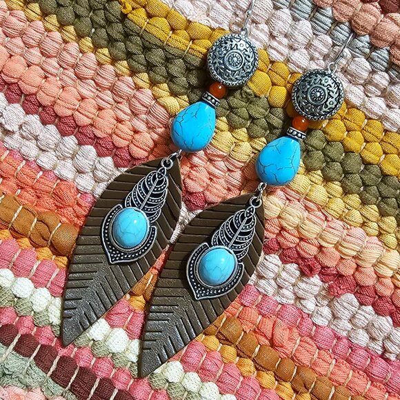 Artisan Earrings Southwestern Faux Leather Silver & Turquoise Feathers - Picture 5 of 9